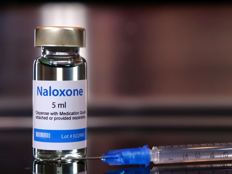 Out-of-Pocket Costs for Naloxone Up for Uninsured Patients